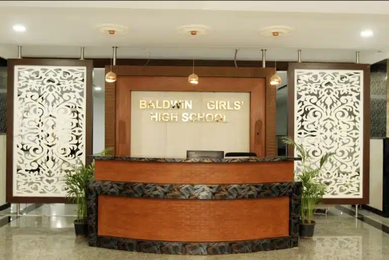 Baldwin Girls High School – interior design project by Vismit Architects